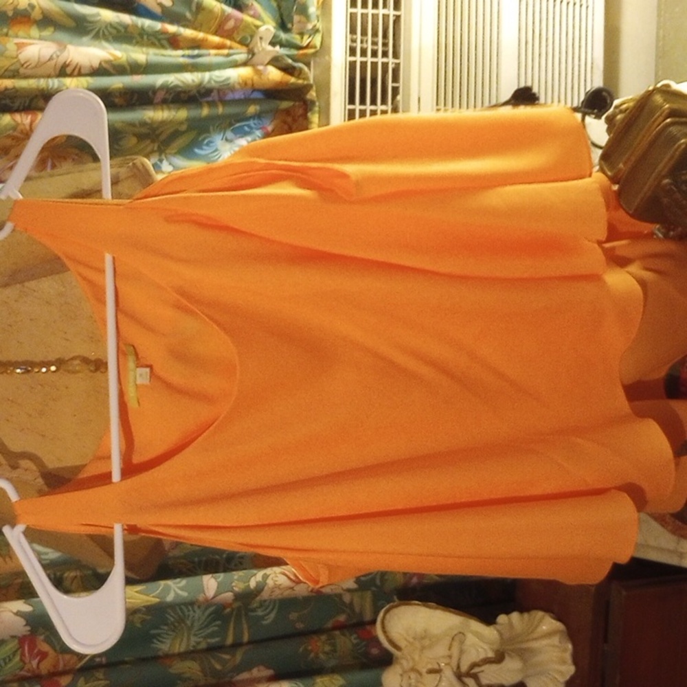 M gourgous loose fit orange dressy tank Top